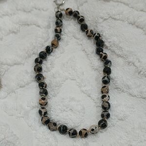 Chic Black and Tan Beaded Necklace
